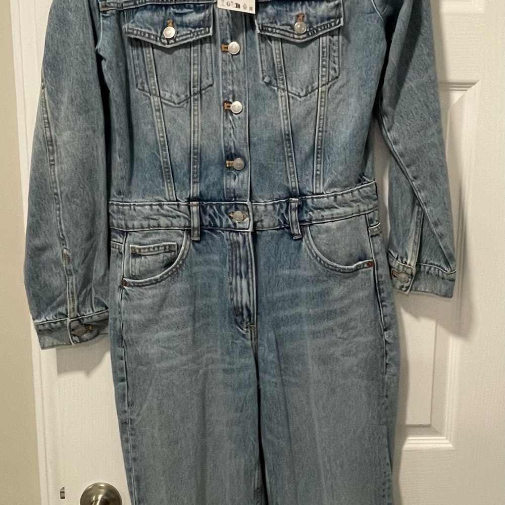 Zara Blogger favorite denim jumpsuit!